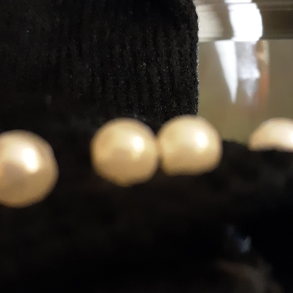 Open back sweater w beads - Picture 3 of 6